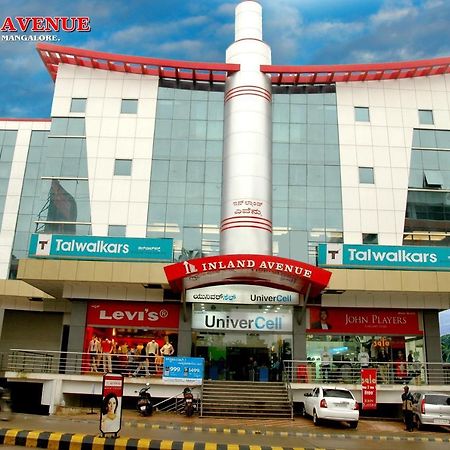 Hotel Inland Avenue Мангалор Экстерьер фото