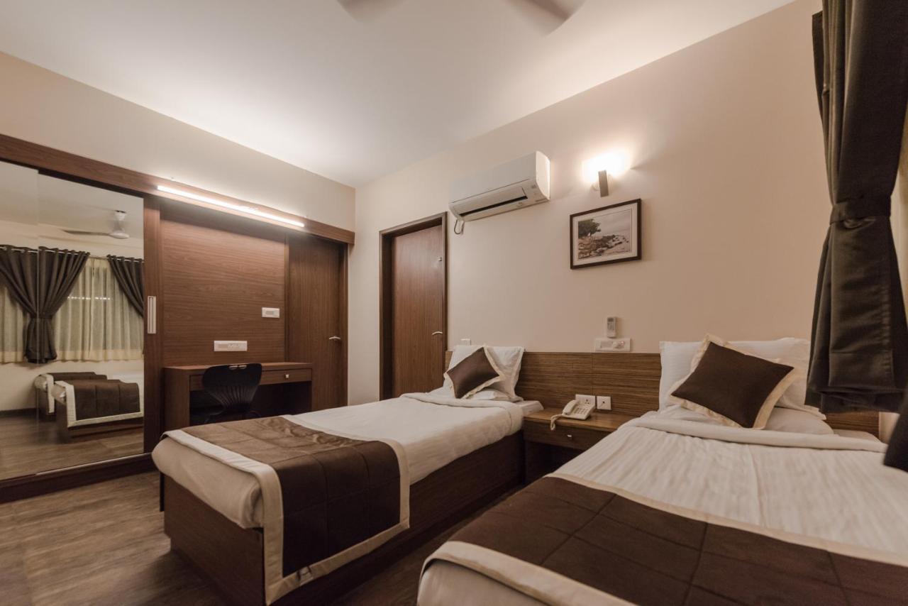 Hotel Inland Avenue Мангалор Экстерьер фото